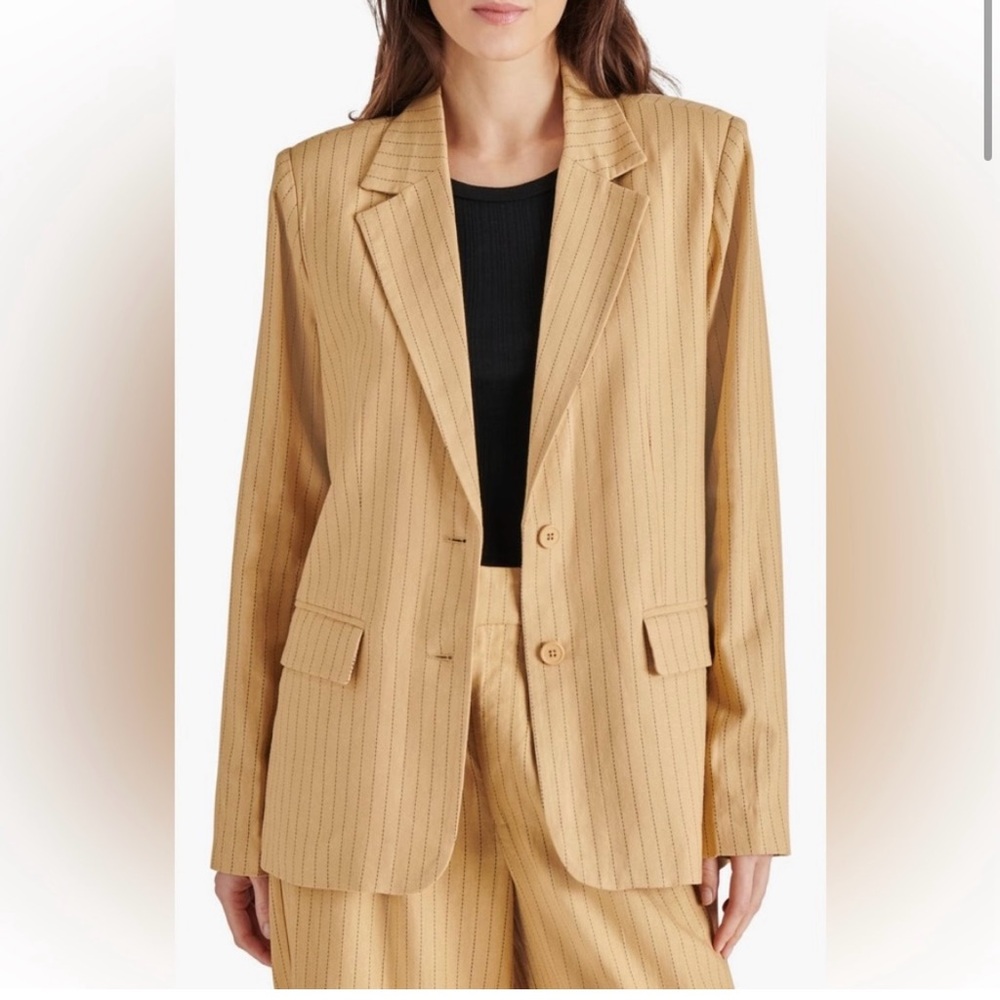 Steve Maddens Women's Tan Pinstripe Blazer